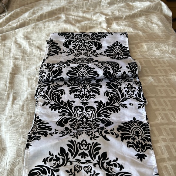 Home tablet runner - Picture 2 of 3